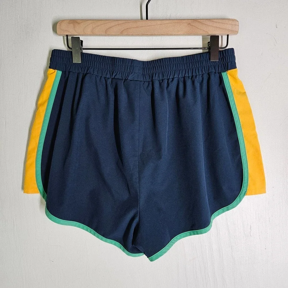 Sweaty Betty features measurements medium